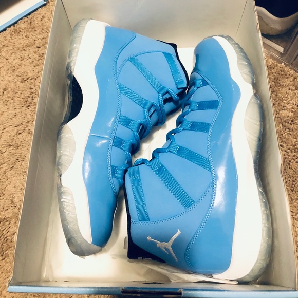 Jordan 11 Pantone/Gift of Flight sz 11 - Picture 6 of 7